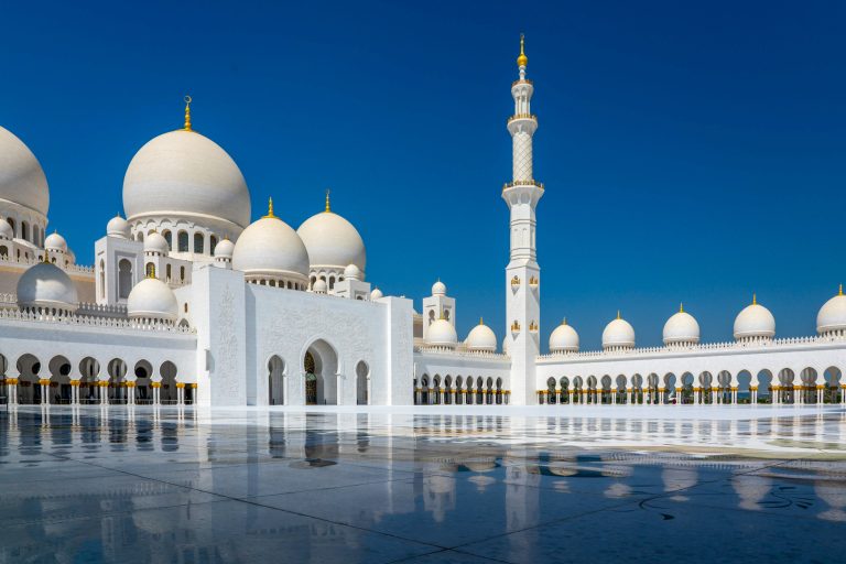 Explore Abu Dhabi